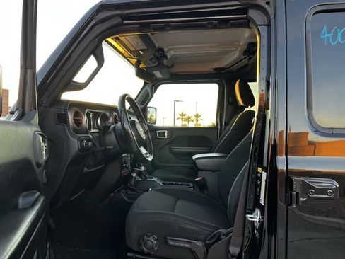 Certified 2021 Jeep Gladiator Mojave image 15