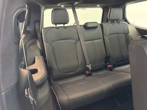 Used 2023 Jeep Grand Wagoneer Series II w/ Flexible Seating Group AWD/4WD image 37