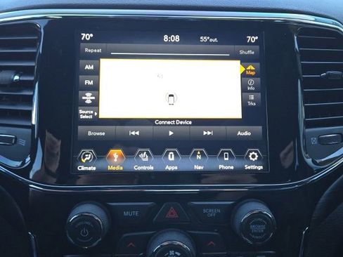 Used 2022 Jeep Grand Cherokee Laredo X AWD/4WD image 34