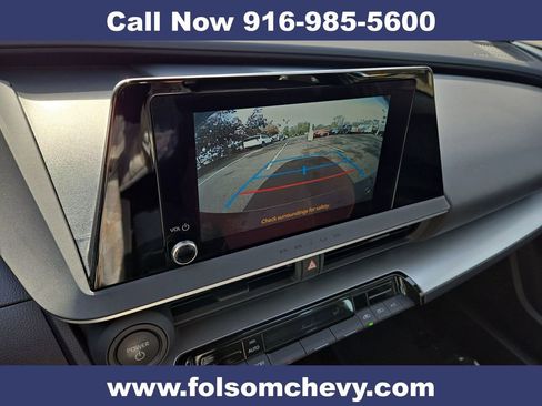 Used 2025 Toyota Prius LE image 17