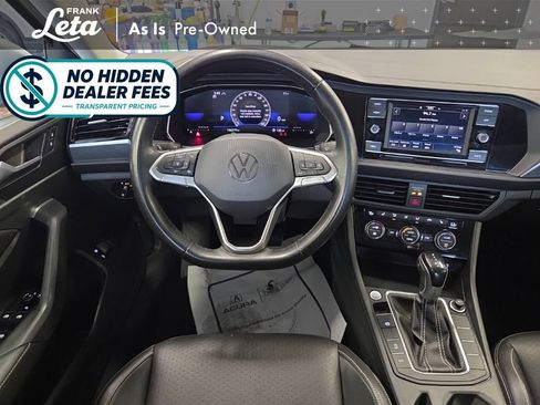 Used 2023 Volkswagen Jetta SE FWD image 18