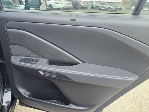 New 2026 Lexus TX 500h AWD image 13