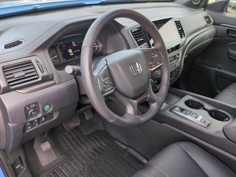 Used 2025 Honda Passport TrailSport image 10