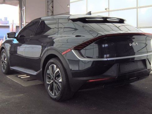 Certified 2024 Kia EV6 Light image 4