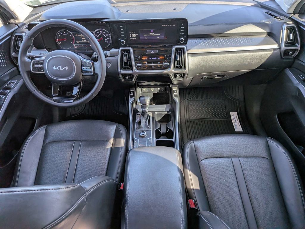 Used 2023 Kia Sorento SX FWD image 15