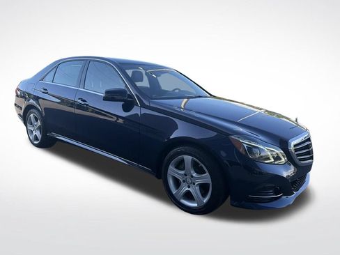 Used 2016 Mercedes-Benz E 350 Sedan image 2
