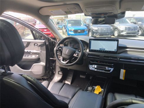 New 2026 Lincoln Corsair Reserve AWD/4WD image 22