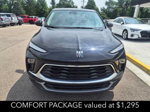Used 2024 Buick Encore GX Preferred w/ Comfort Package FWD image 3
