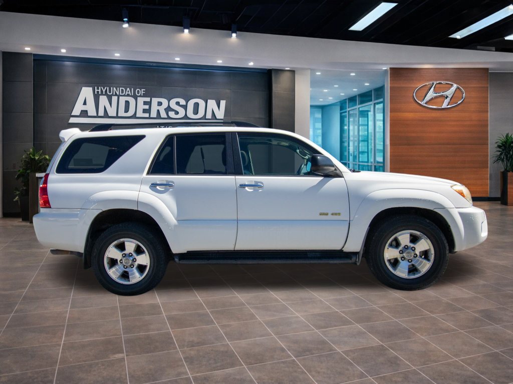 Used 2008 Toyota 4Runner SR5 AWD/4WD image 4