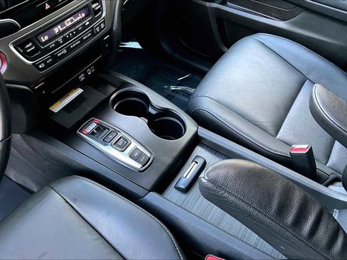 Used 2022 Honda Pilot Special Edition image 16