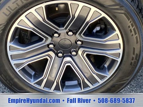Used 2024 Jeep Wagoneer L Series II w/ Flexible Seating Group AWD/4WD image 29