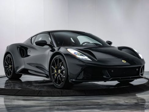 Used 2025 Lotus Emira RWD image 25