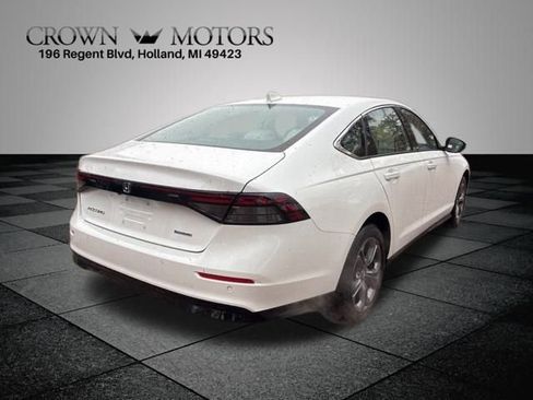 New 2025 Honda Accord EX-L image 10