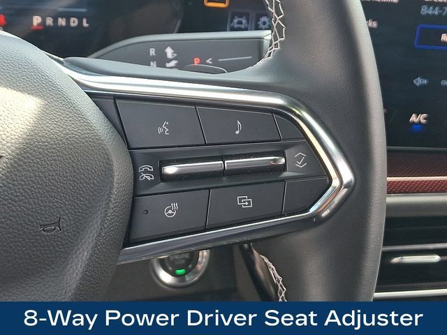 Used 2026 Chevrolet Traverse Z71 AWD/4WD image 8
