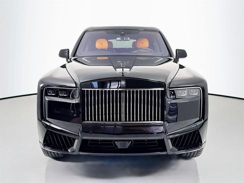 Certified 2026 Rolls-Royce Cullinan Black Badge AWD/4WD image 2