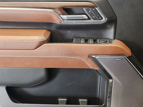 Used 2024 GMC Sierra 2500 Denali Ultimate image 31