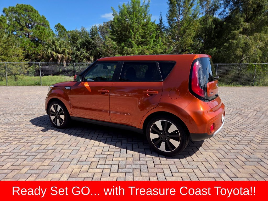 Used 2019 Kia Soul + FWD image 10