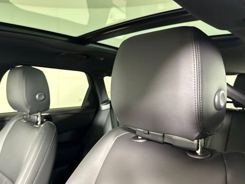 New 2026 Land Rover Range Rover Velar Dynamic SE image 17