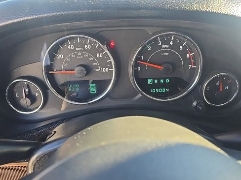 Used 2011 Jeep Wrangler Unlimited Rubicon w/ Dual Top Group image 10