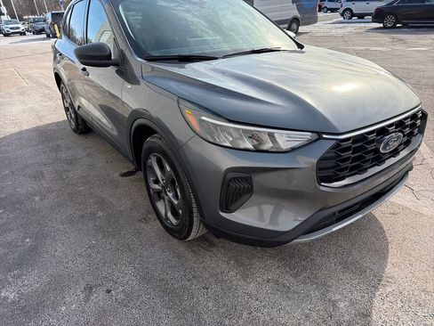 Used 2025 Ford Escape ST-Line w/ Equipment Group 301A image 11