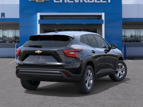 New 2026 Chevrolet Trax LS FWD image 28