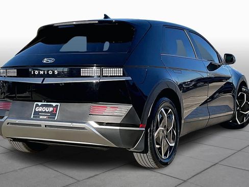 Used 2023 Hyundai Ioniq 5 SEL image 11