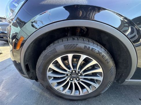 Used 2024 Lincoln Aviator Reserve image 10