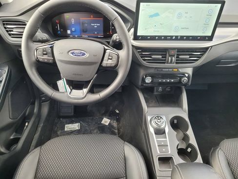 New 2025 Ford Escape SE FWD image 18
