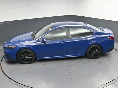 Certified 2025 Toyota Camry SE image 38