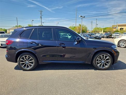 Used 2022 BMW X5 xDrive40i w/ M Sport Package AWD/4WD image 14