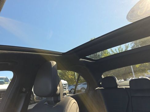 Used 2023 Mercedes-Benz C 300 4MATIC Sedan image 28