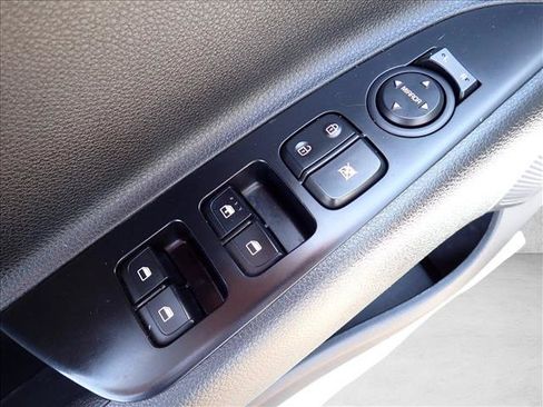 Used 2023 Kia Rio S FWD image 12