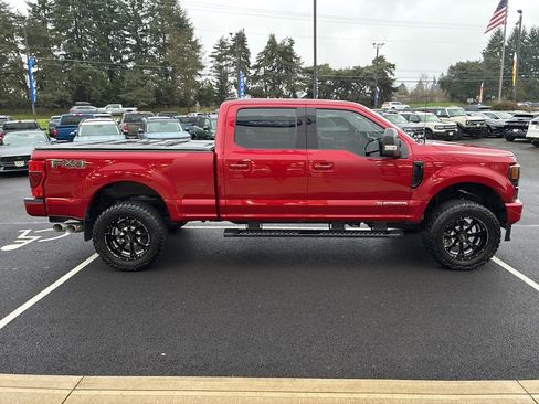 Used 2021 Ford F350 Lariat image 9
