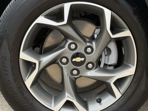 Certified 2025 Chevrolet Trax LT image 12