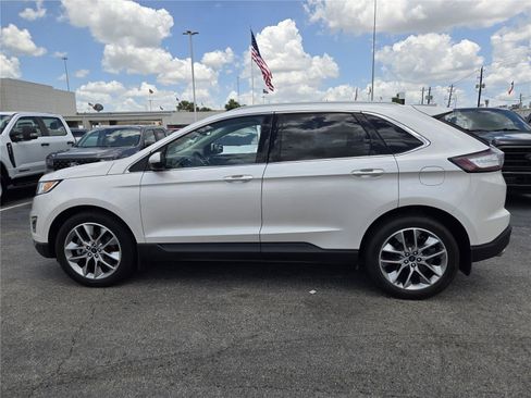 Used 2018 Ford Edge Titanium w/ Technology Package AWD/4WD image 4