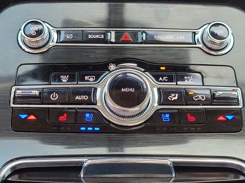 Used 2023 Lincoln Nautilus Reserve w/ Equipment Group 202A image 30