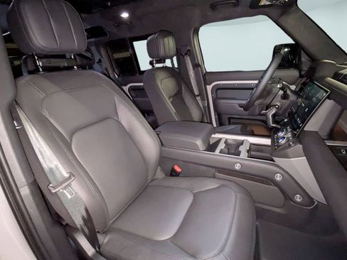 New 2026 Land Rover Defender 110 X AWD/4WD image 30