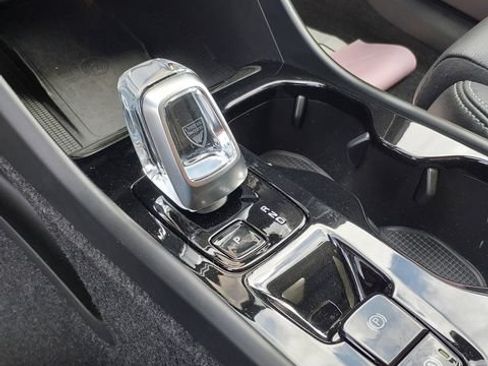 Used 2026 Volvo XC40 B5 Plus AWD/4WD image 10