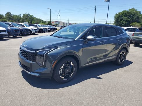 New 2026 Kia Sportage EX FWD image 2