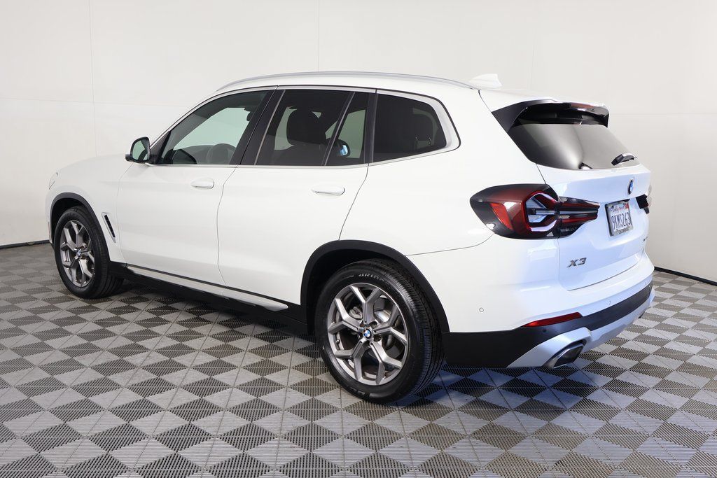 Certified 2024 BMW X3 sDrive30i w/ Convenience Package RWD image 6