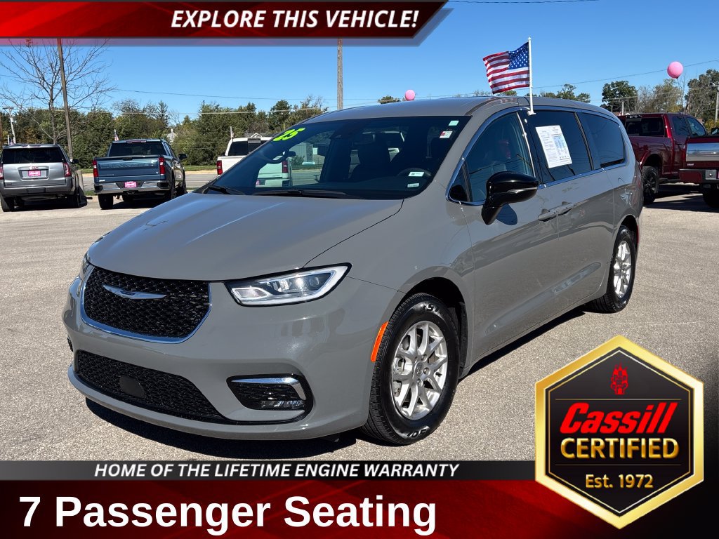 Used 2025 Chrysler Pacifica Select FWD 360° Tour