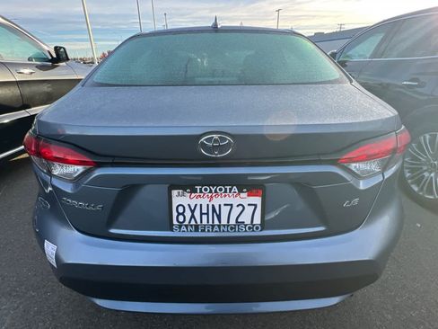 Used 2021 Toyota Corolla LE image 5