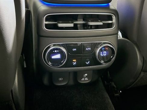 Used 2023 Genesis GV70 2.5T w/ Sport Prestige Package AWD/4WD image 12