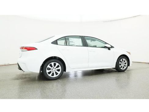 New 2026 Toyota Corolla LE FWD image 33