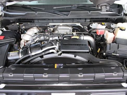 Used 2023 Chevrolet Silverado 2500 LT AWD/4WD image 26