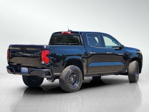Used 2024 Chevrolet Colorado W/T w/ WT Convenience Package RWD image 4