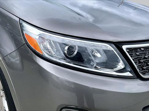 Used 2015 Kia Sorento SX FWD image 25