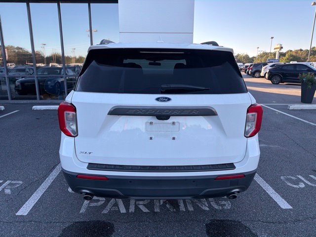 Used 2021 Ford Explorer XLT w/ Equipment Group 202A RWD image 4