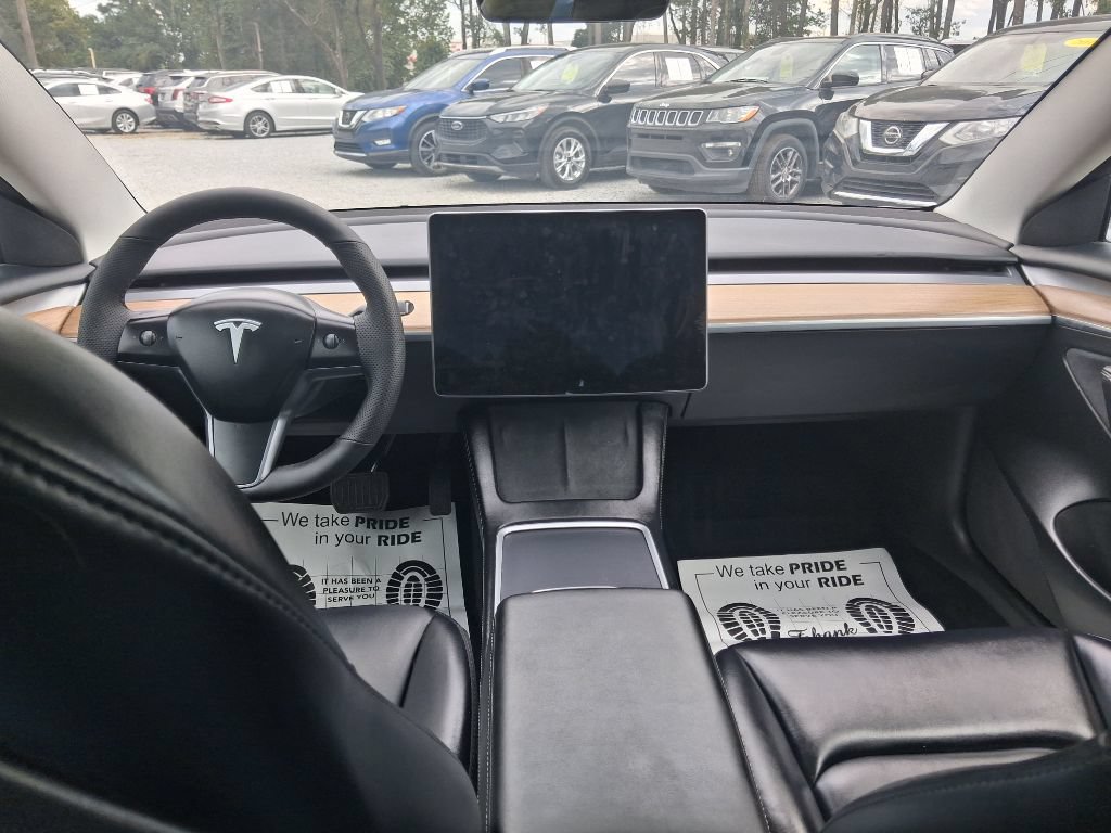 Used 2023 Tesla Model 3 Standard Range RWD image 3
