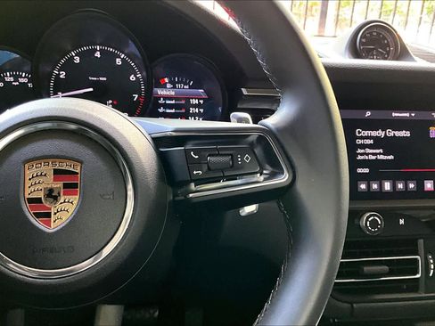 Used 2024 Porsche Macan AWD/4WD image 24